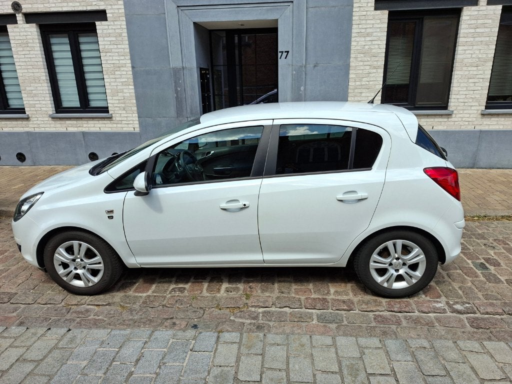 Opel Corsa, Stof, 4 cilinders, 5 deurs, Particulier
