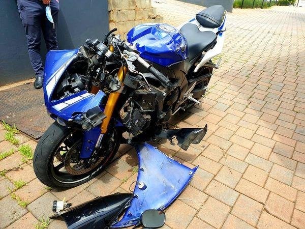 GRATIS u motor te koop aanbieden YAMAHA R1 - R6, Motos, Motos | Yamaha, Particulier, Super Sport