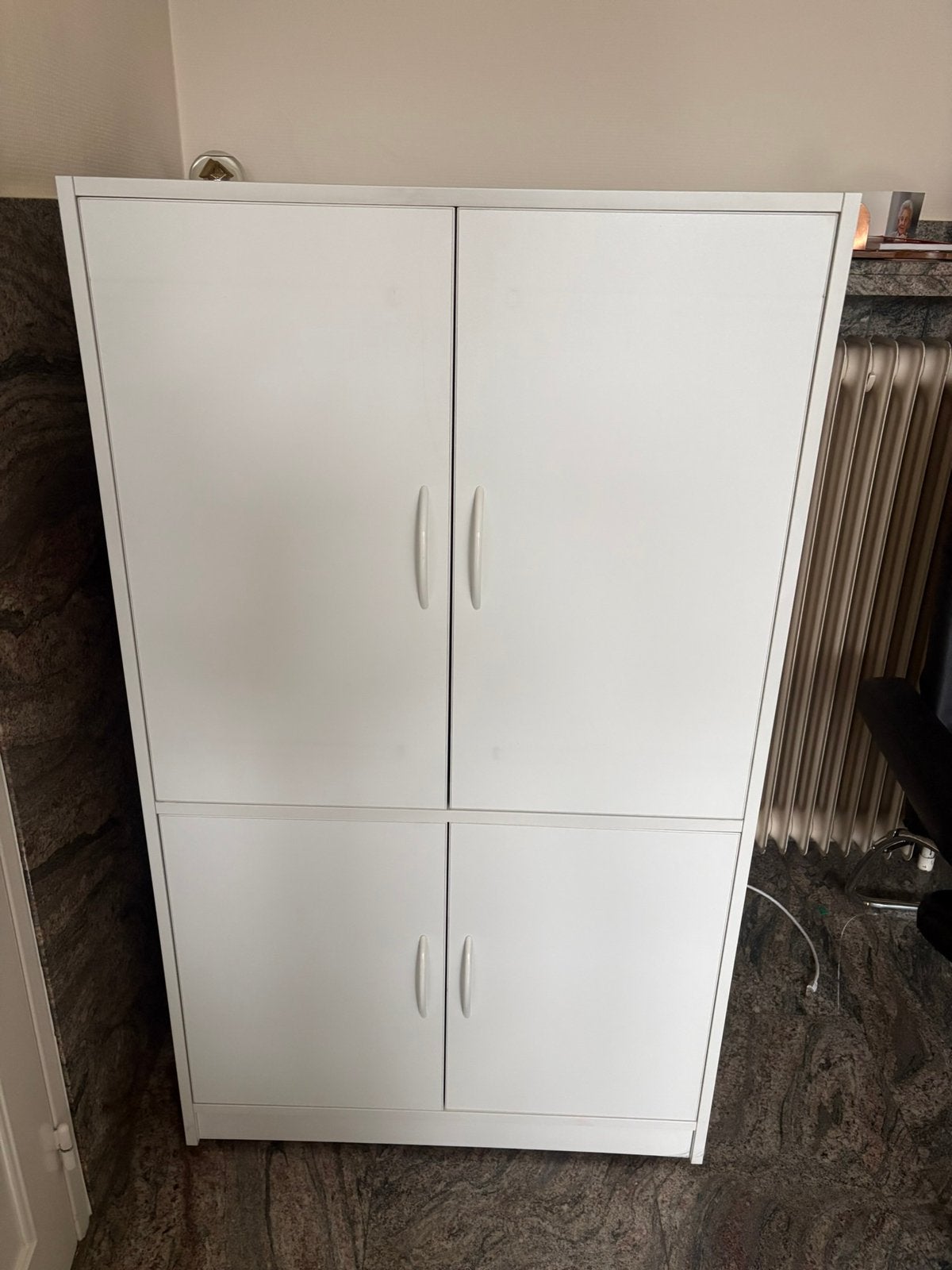 TV kast en opbergkast op wieltjes, Huis en Inrichting, Kasten | Roldeurkasten en Archiefkasten, Ophalen, Overige materialen, 100 tot 150 cm