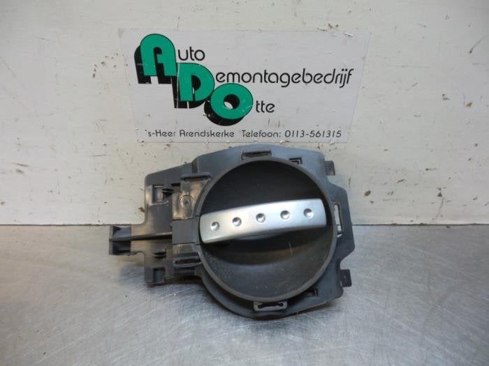 Poignée portière 4portes avant gauche d'un Citroen C3 (C3, -, 3 mois de garantie, Utilisé, -
