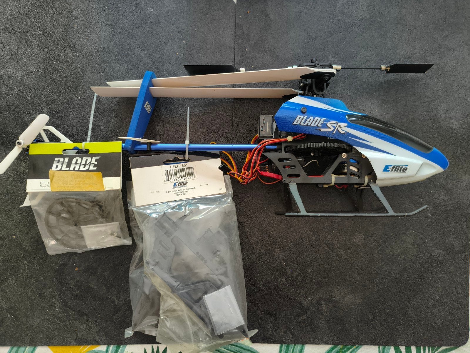 E-Flite blade SR, Enlèvement