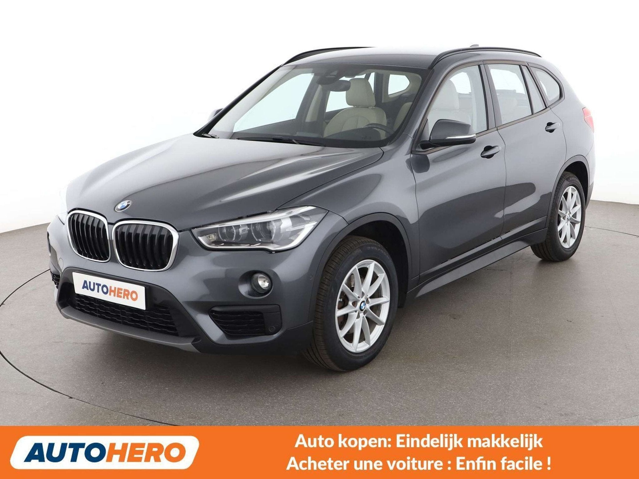 BMW X1 xDrive 18d Advantage (bj 2016, automaat), Auto's, 124 g/km, Leder, SUV of Terreinwagen, Zilver of Grijs