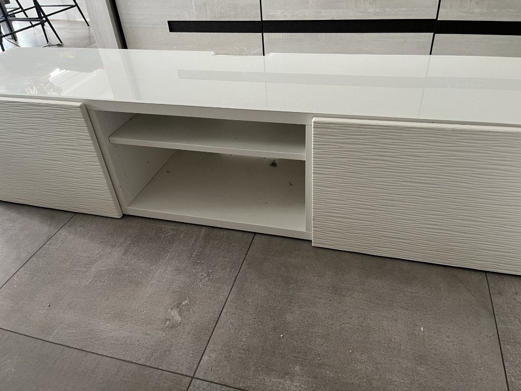 Banc TV BESTA (Ikea), 25 à 50 cm, Moins de 100 cm, Comme neuf, 100 à 150 cm