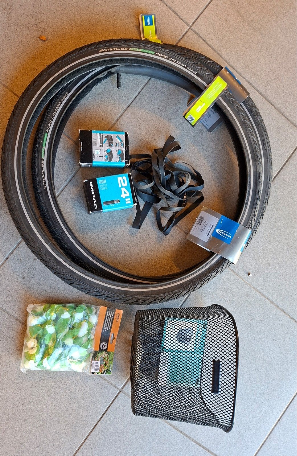 Set kwaliteit buitenbanden binnenbanden 24 inch, Vélos & Vélomoteurs, Enlèvement ou Envoi, Neuf, Pneu