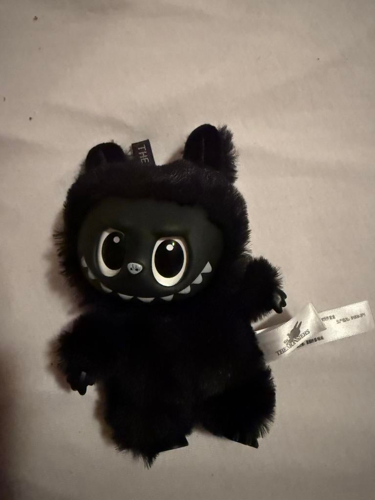Labubu noir, Enfants & Bébés, Enlèvement ou Envoi, Comme neuf, Noir