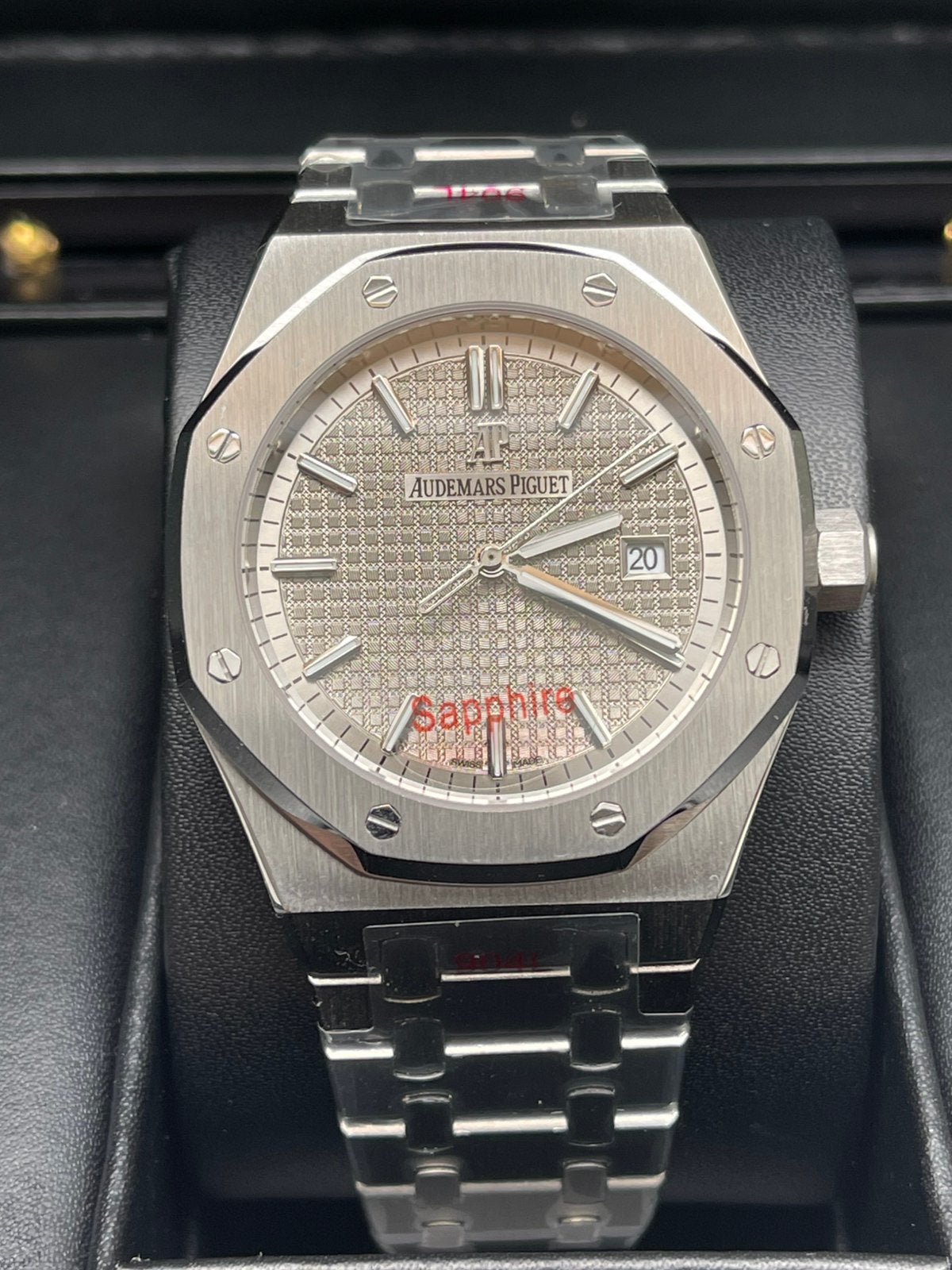 Audemars Piguet, Enlèvement, Neuf