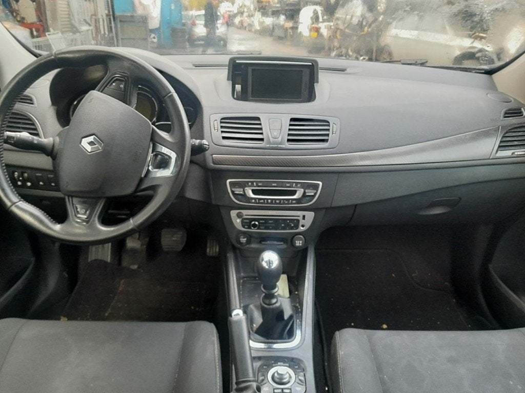BEDIENINGSPANEEL VERWARMING Megane III Grandtour (KZ), Gebruikt, Renault, Peter-Huppertz-Straße 5
51063  Köln, DE, Dialog.deutschland@renault.de