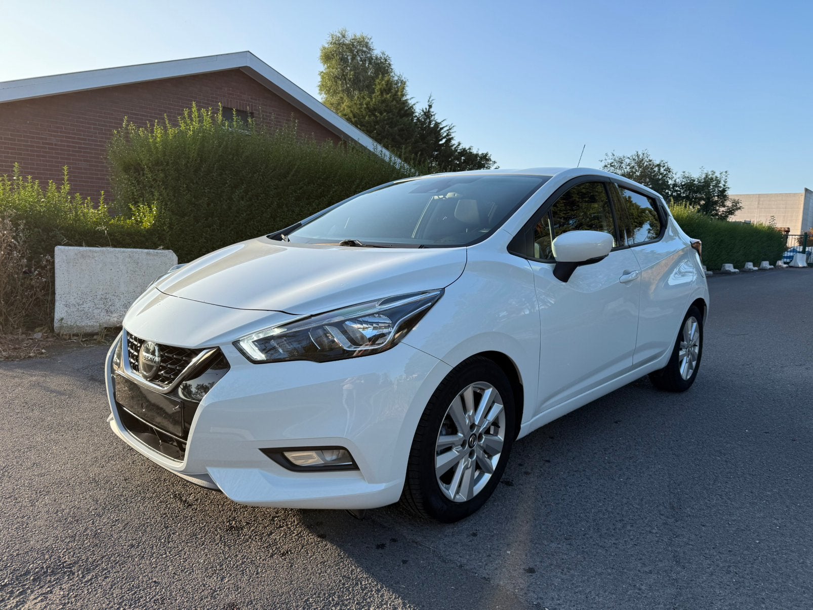 Nissan Micra | Automaat | Camera | 2021 | 27.641km | Garanti, Auto's, Nissan, Dealer onderhouden, Stof, Wit, 5 zetels