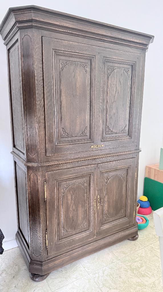 Antieke kast donker hout, Antiquités & Art, Antiquités | Meubles | Armoires, Enlèvement