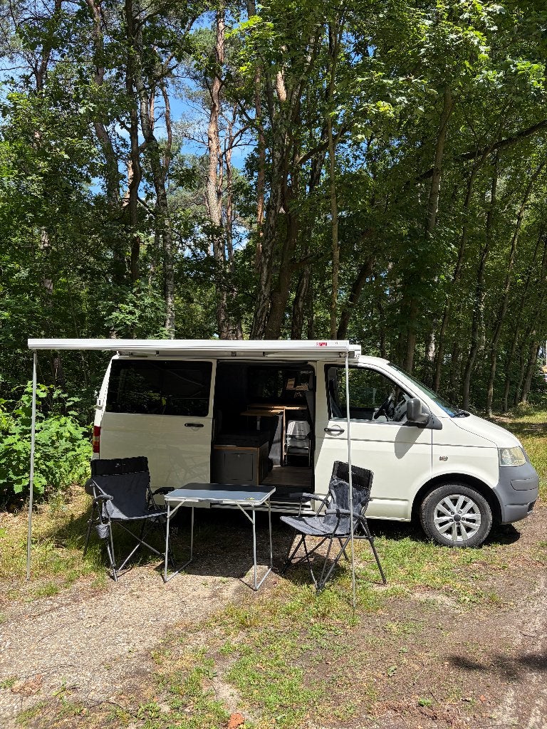 VW T5 campervan, Caravanes & Camping, Camping-cars, Particulier, jusqu'à 2, jusqu'à 5 mètres, Diesel, Boîte manuelle, Trousse de toit
