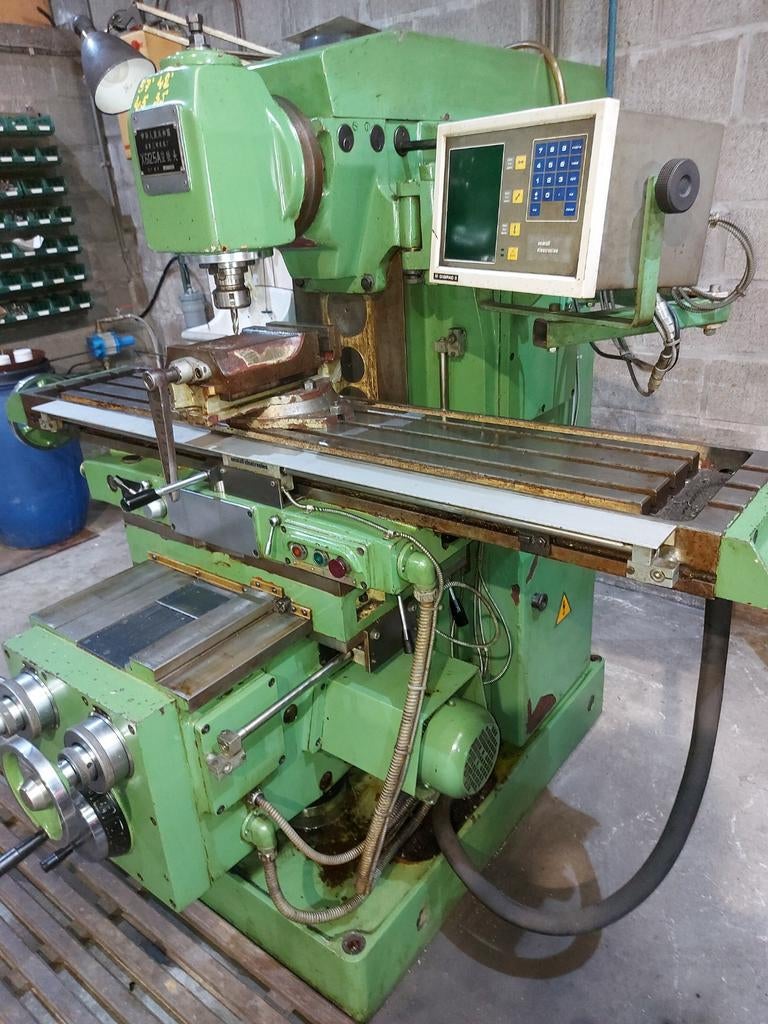 Universele freesmachine, Doe-het-zelf en Bouw, Draaibanken, Ophalen, Zo goed als nieuw