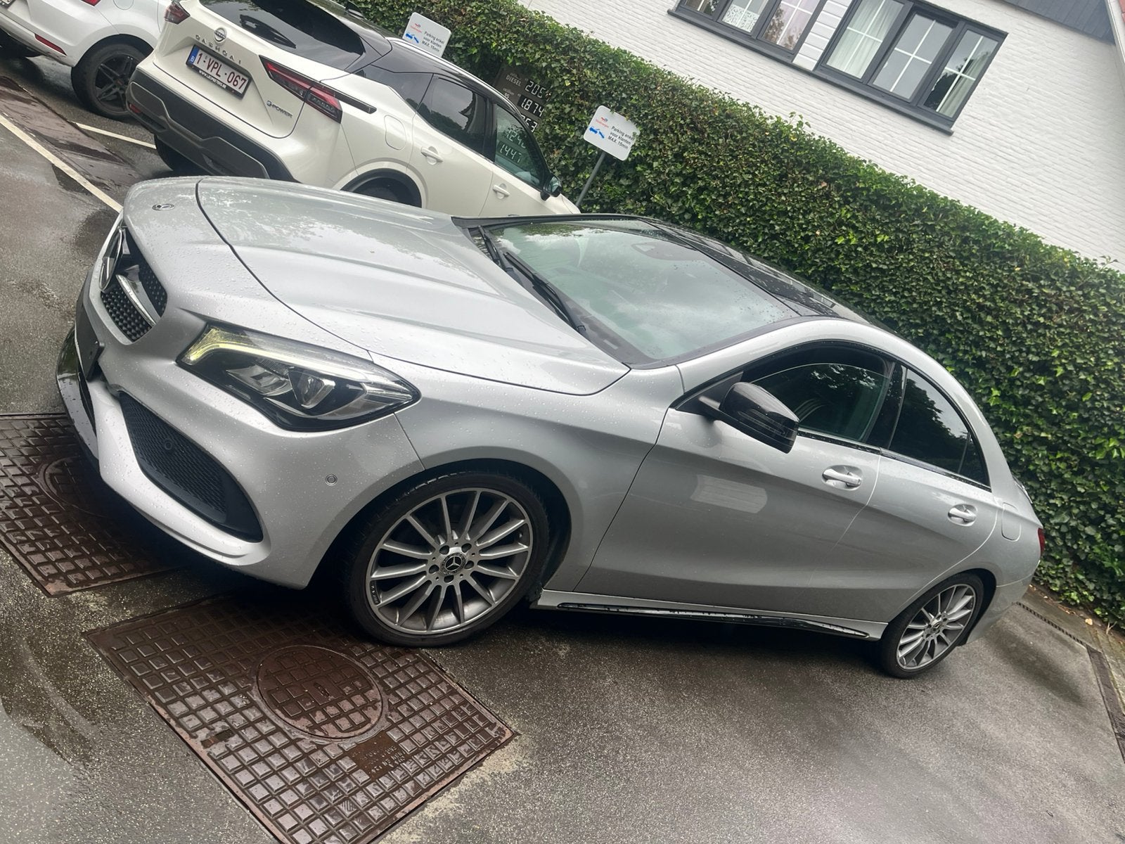 Mercedes Cla 180 Benz Amg pakket full option, Automaat, CLA, Lichtsensor, Berline