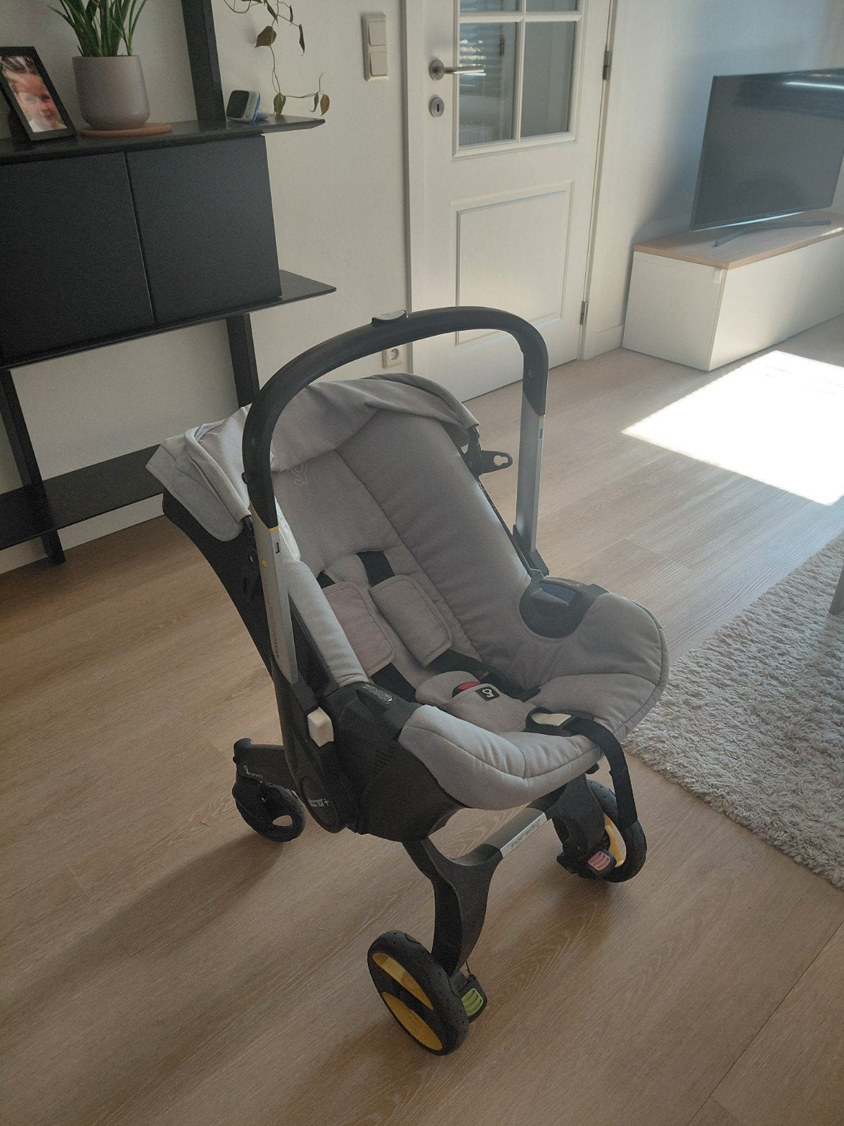 Doona met isofix en accessoires, Kinderen en Baby's, Buggy's, Ophalen, Regenhoes