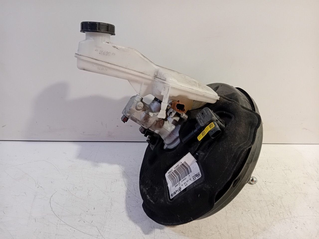 Hoofdrem cylinder Peugeot 208, Onderdelen@venauto.nl, Van der Ven Autorecycling B.V., Ettenseweg 76, 4706 PB Roosendaal, The Netherlands