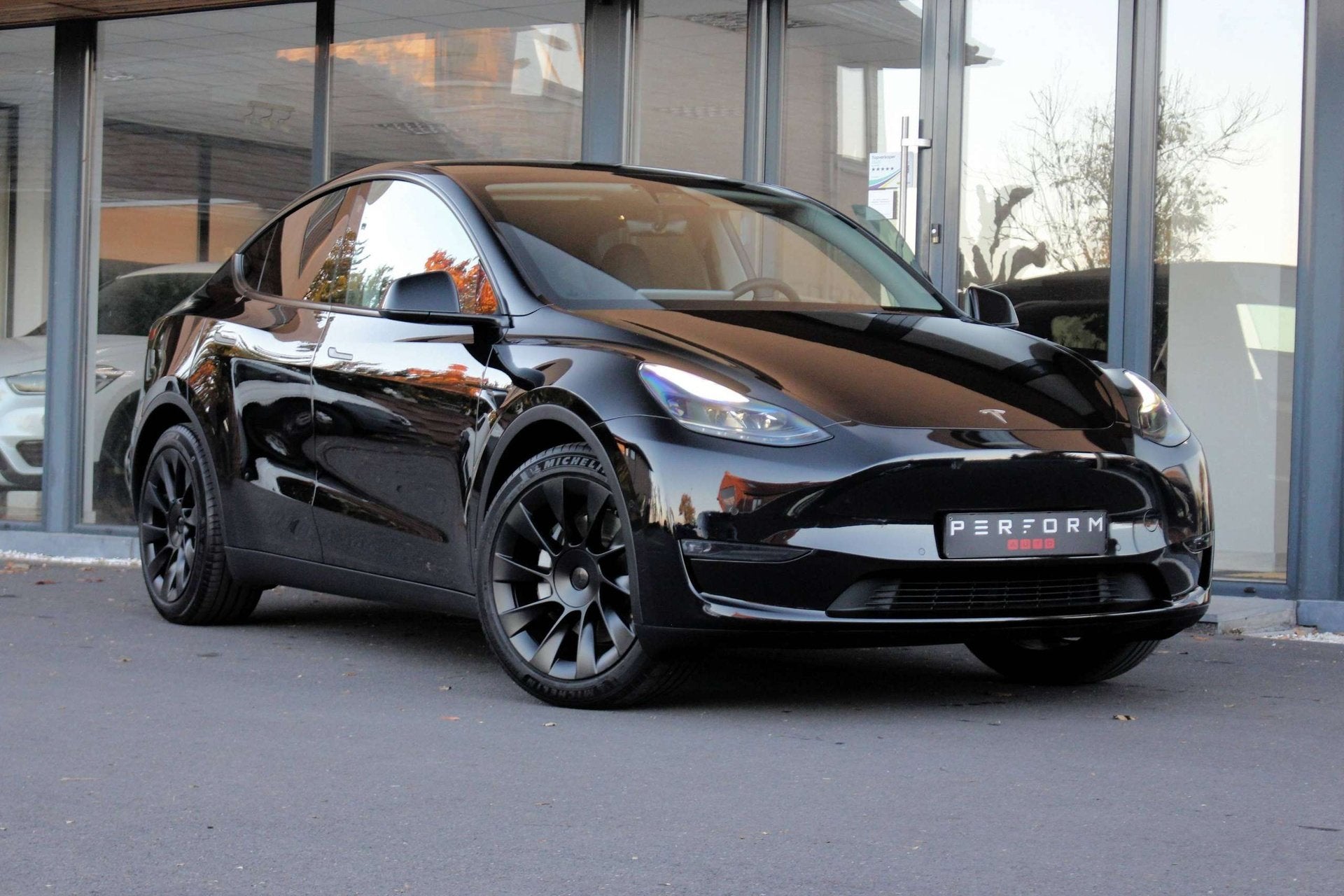 Tesla Model Y LONG RANGE*DUAL MOTOR*AWD*PANO*AUTOPILOT*21% B, Autos, 378 kW, Achat, Euro 6, Entreprise