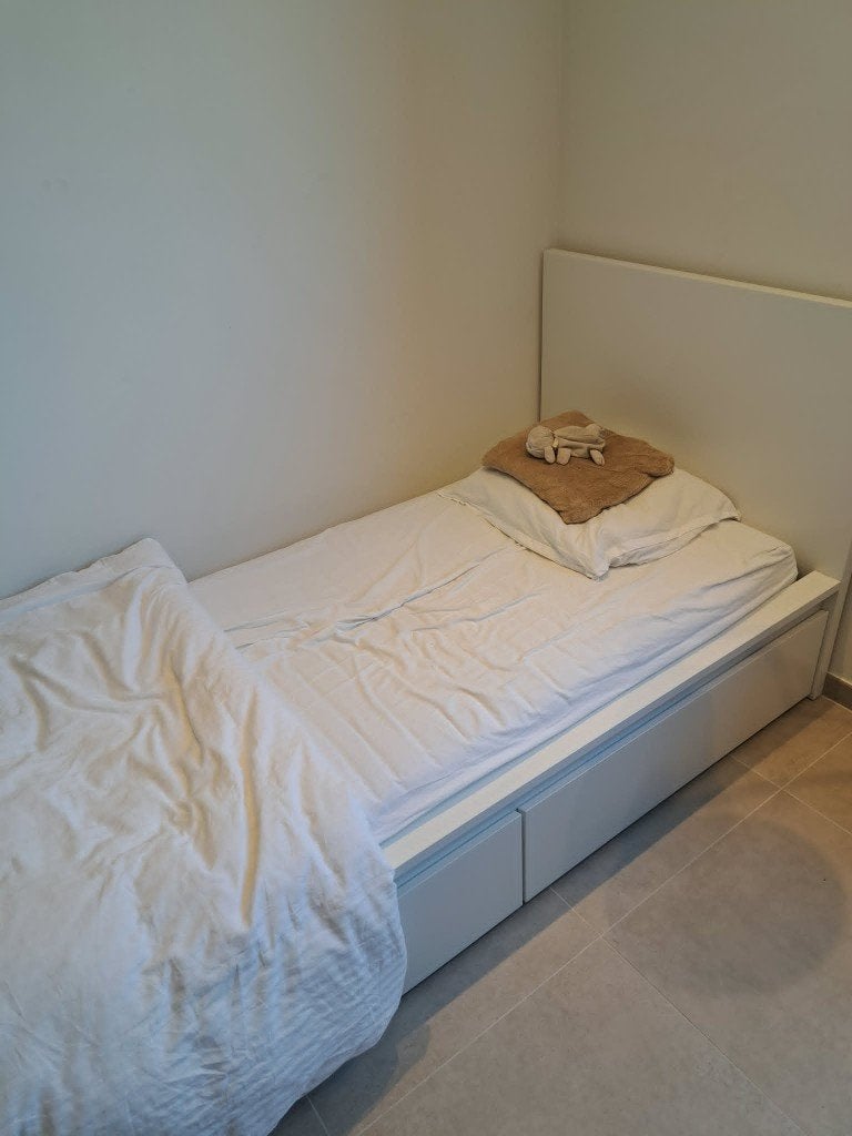 bed malm van ikea, Huis en Inrichting, Ophalen, Verstelbaar, 90 cm, Eenpersoons