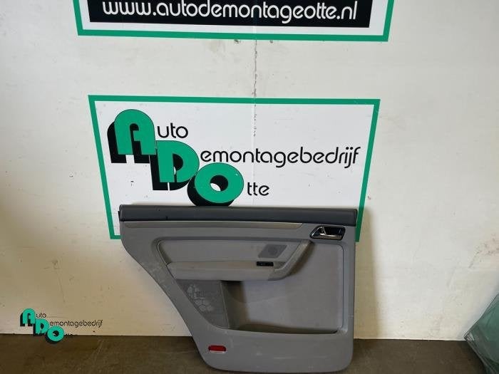 Portierbekleding 4Deurs links-achter van een Volkswagen Tour, Gebruikt, -, Volkswagen, -