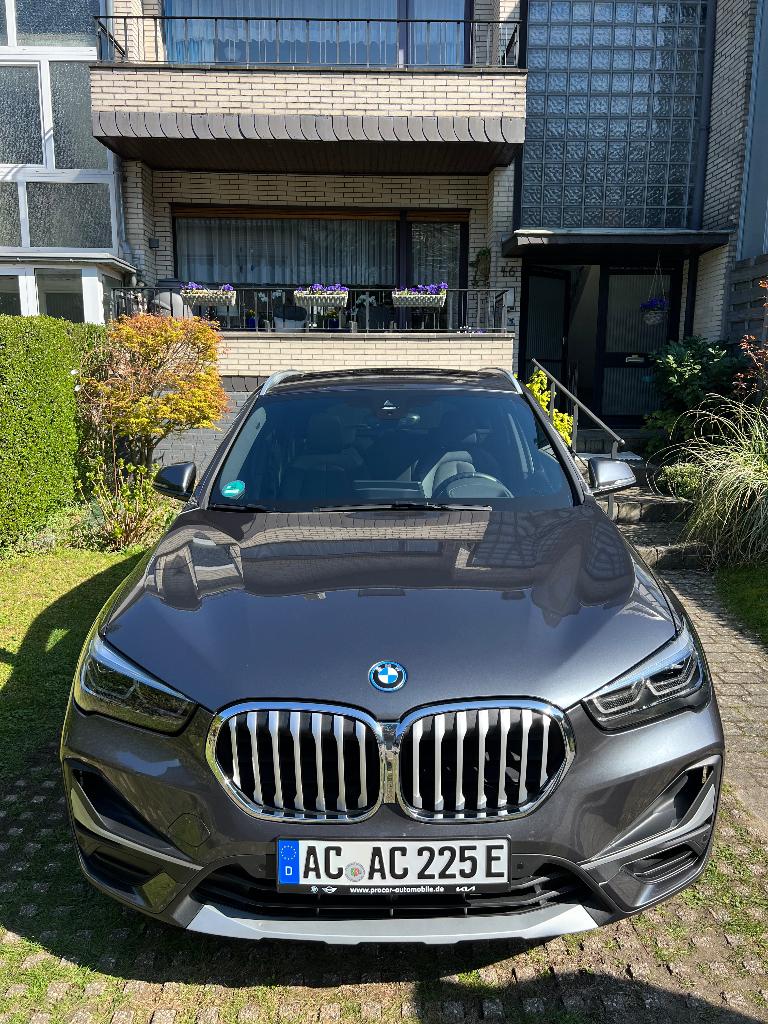 X1 xDrive25e xLine Garantie / Servicepakket / Trekhaak, Argent ou Gris, Achat, Noir, 5 places
