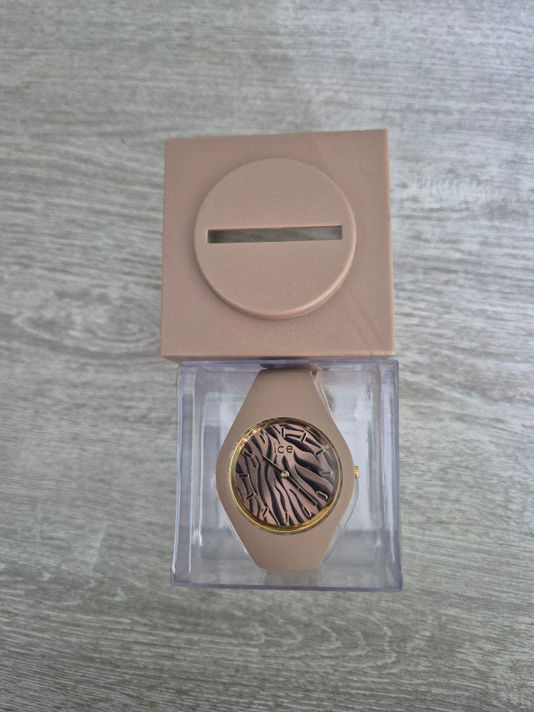 Ice watch nieuw, Handtassen en Accessoires, Horloges | Dames, Ophalen of Verzenden