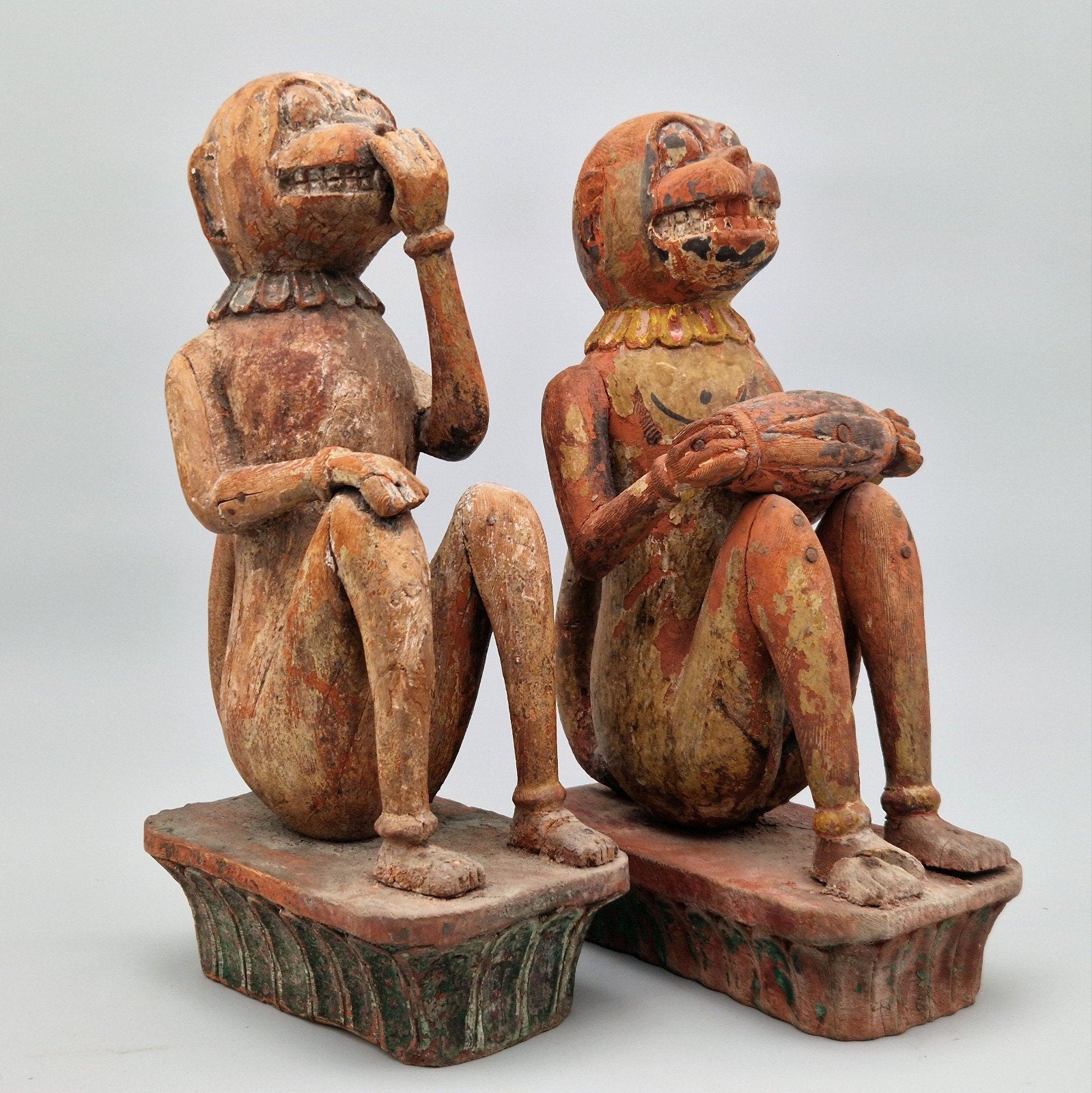 paire de singes indiens en bois, Antiquités & Art, Bois