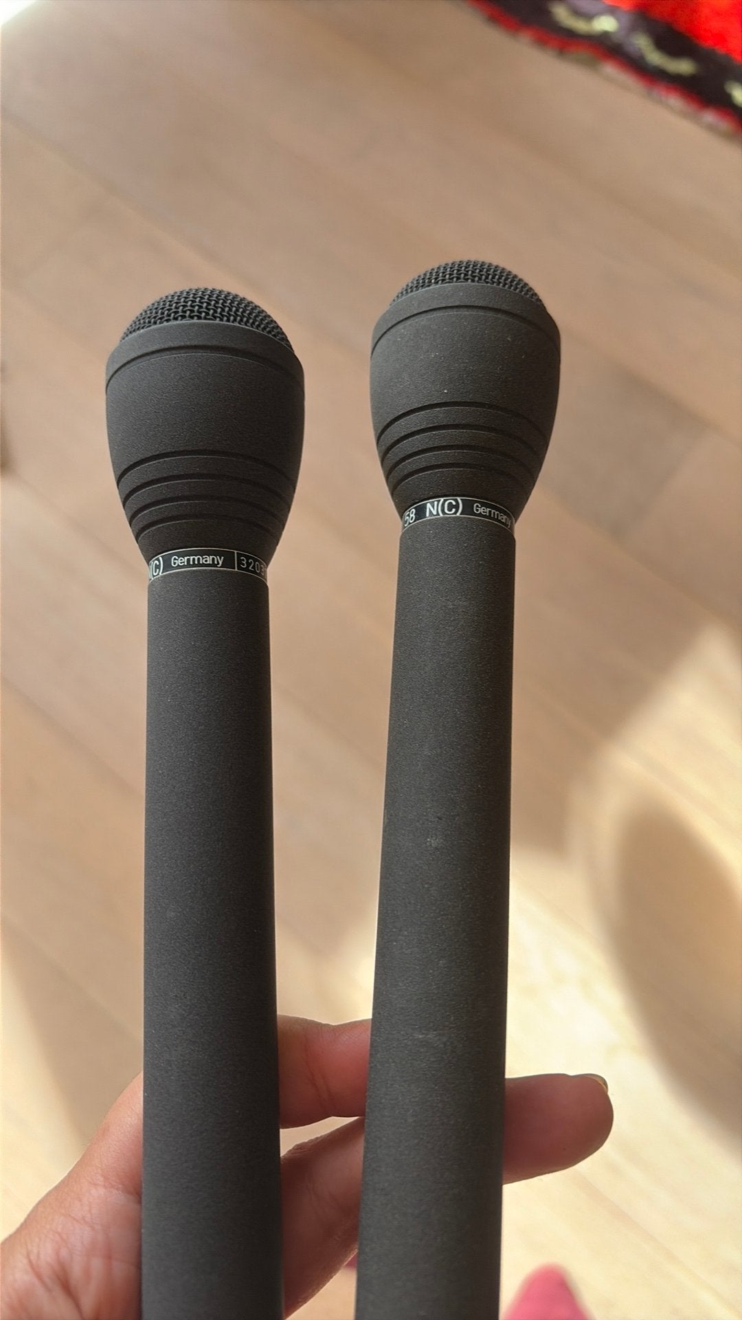 2x Beyerdynamic M 58 N(C) reportagemicrofoon +Y-kabel + hoes, Muziek en Instrumenten, Verzenden, Zo goed als nieuw