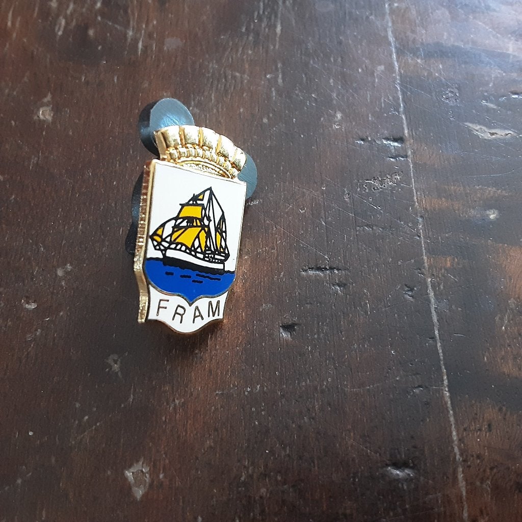 Vintage Noorse speld legendarisch poolschip FRAM, Verzenden, Gebruikt, Stad of Land, Speldje of Pin