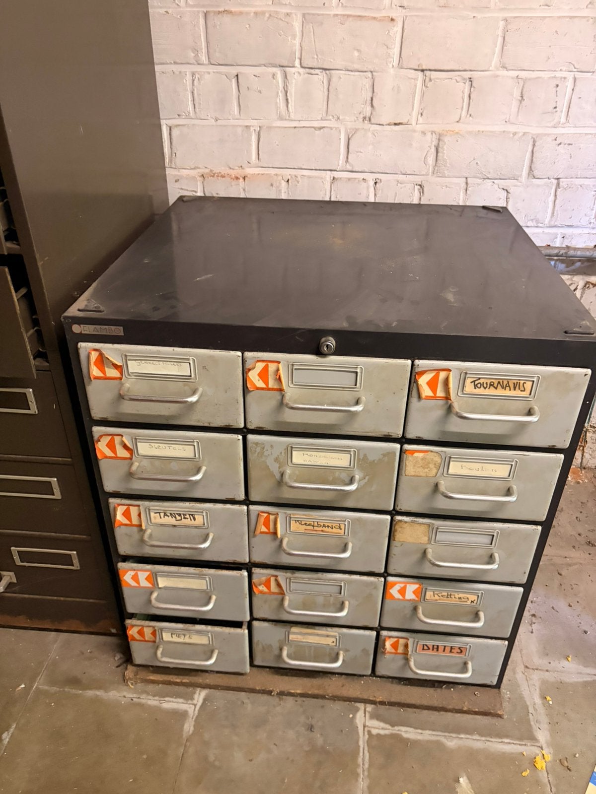 Vintage ijzeren ladekasten, Ophalen, Zo goed als nieuw