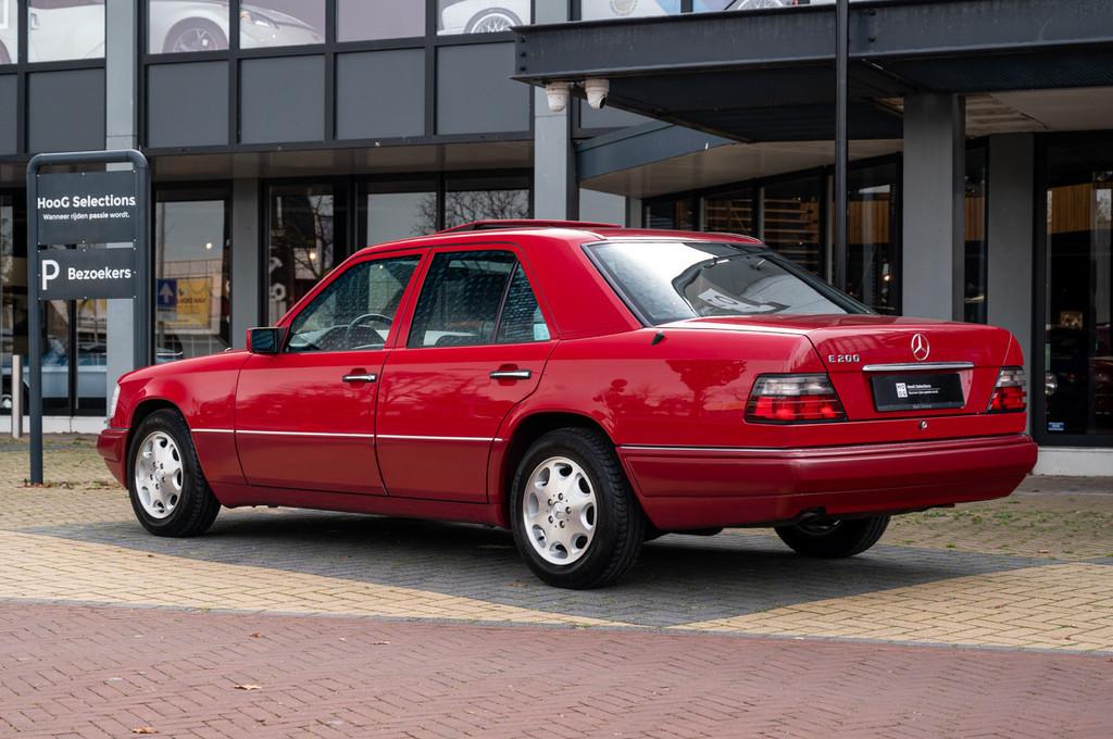 Mercedes-Benz E-Klasse E 200 (W124) (bj 1994), Auto's, 100 kW, Stof, Zwart, 136 pk