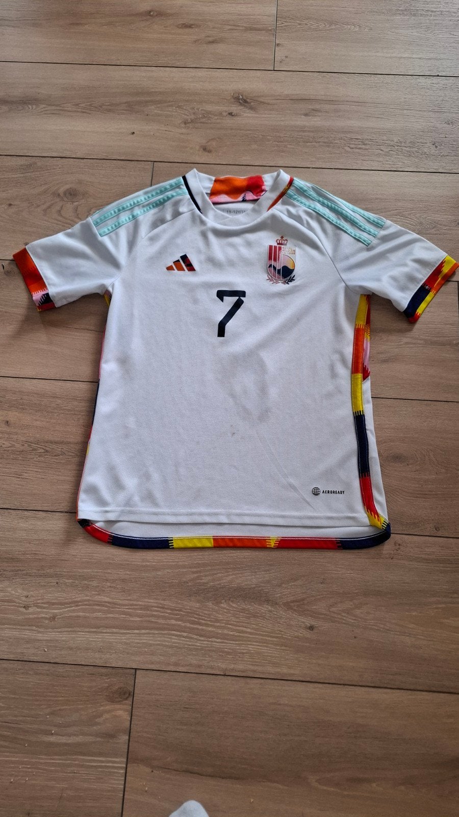 Maillot de football de la Belgique 2022 blanc taille 152 cm, Sports & Fitness, Football, Maillot