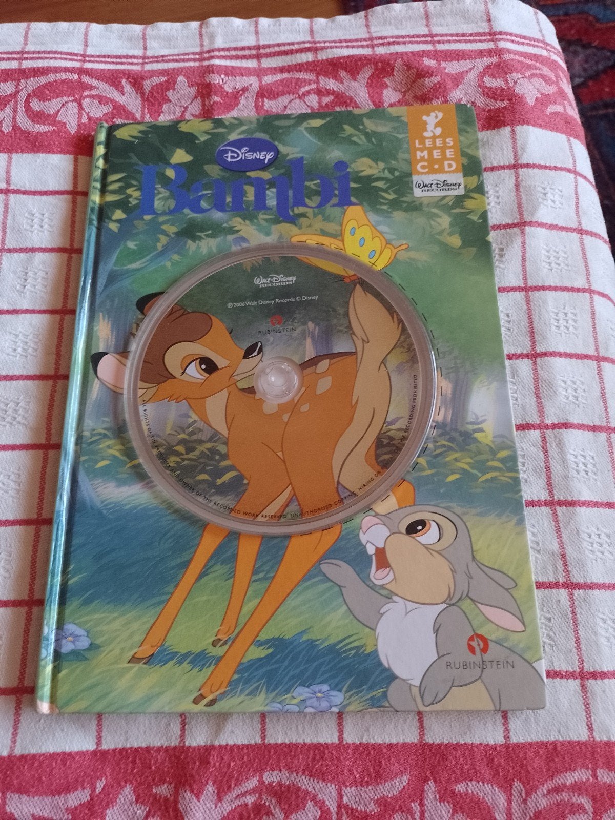 Bambi plus cd, Boeken, Ophalen of Verzenden, Zo goed als nieuw