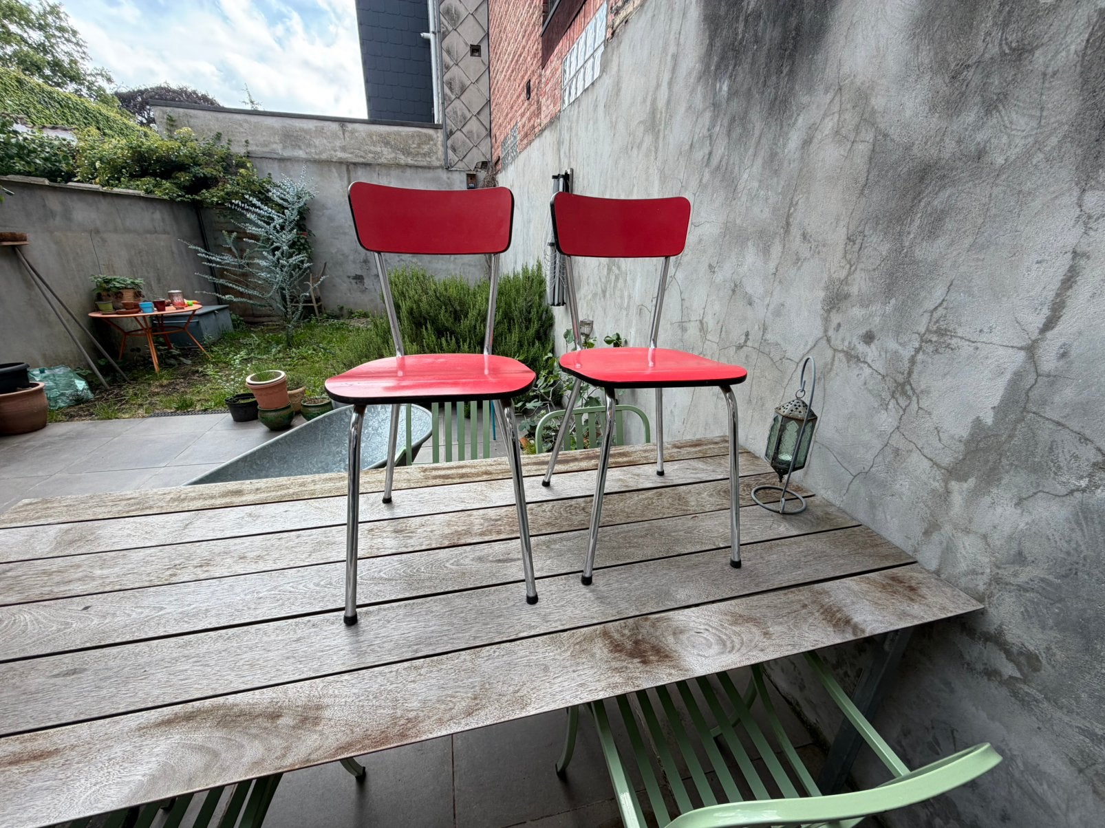 Chaises vintage en mélamine rouge, Maison & Meubles, Chaises, Rouge, Deux, Enlèvement, Utilisé