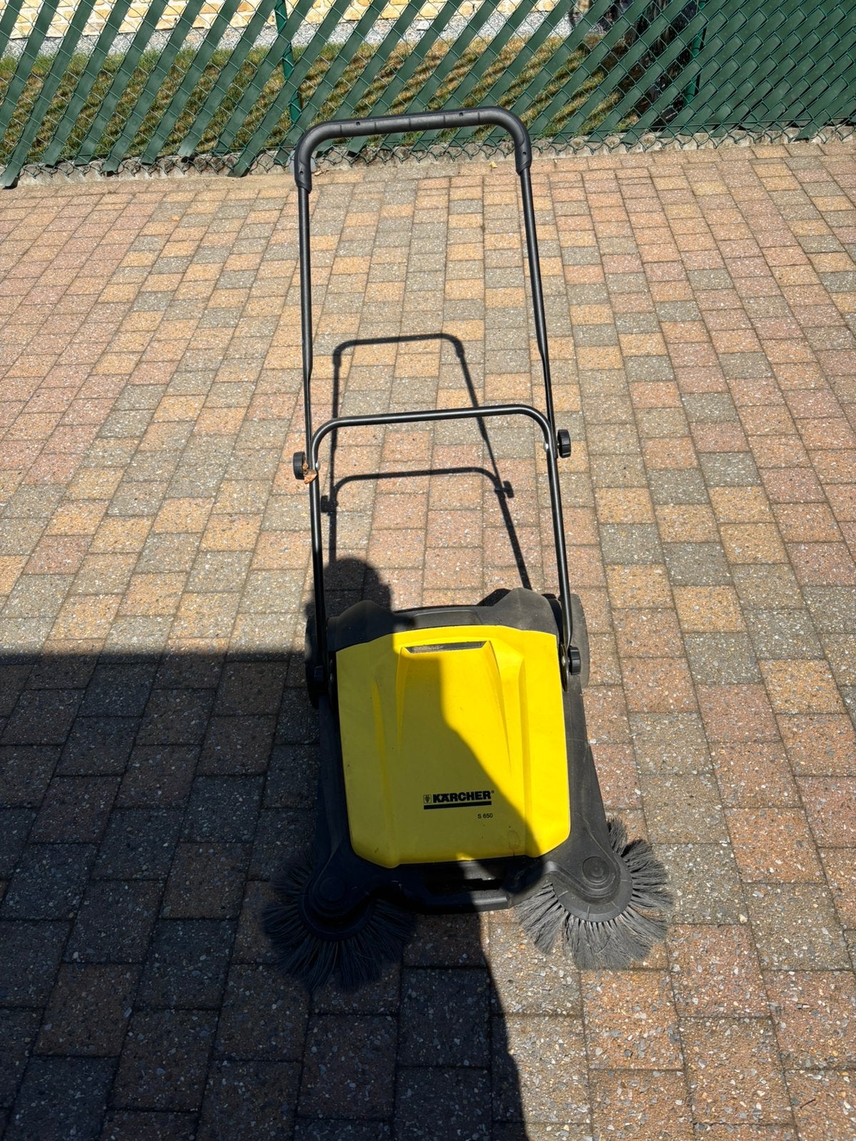 Veegmachine, Tuin en Terras, Veegmachines, Ophalen, Zo goed als nieuw