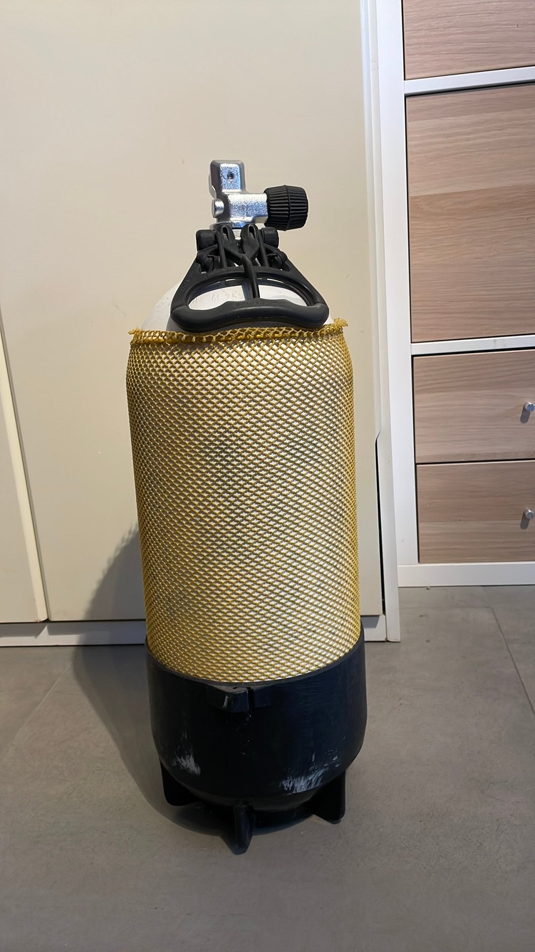 Bouteille de plongée 12l, approuvée 05/2026, Sports nautiques & Bateaux, Enlèvement ou Envoi, Utilisé, Bouteille de plongée