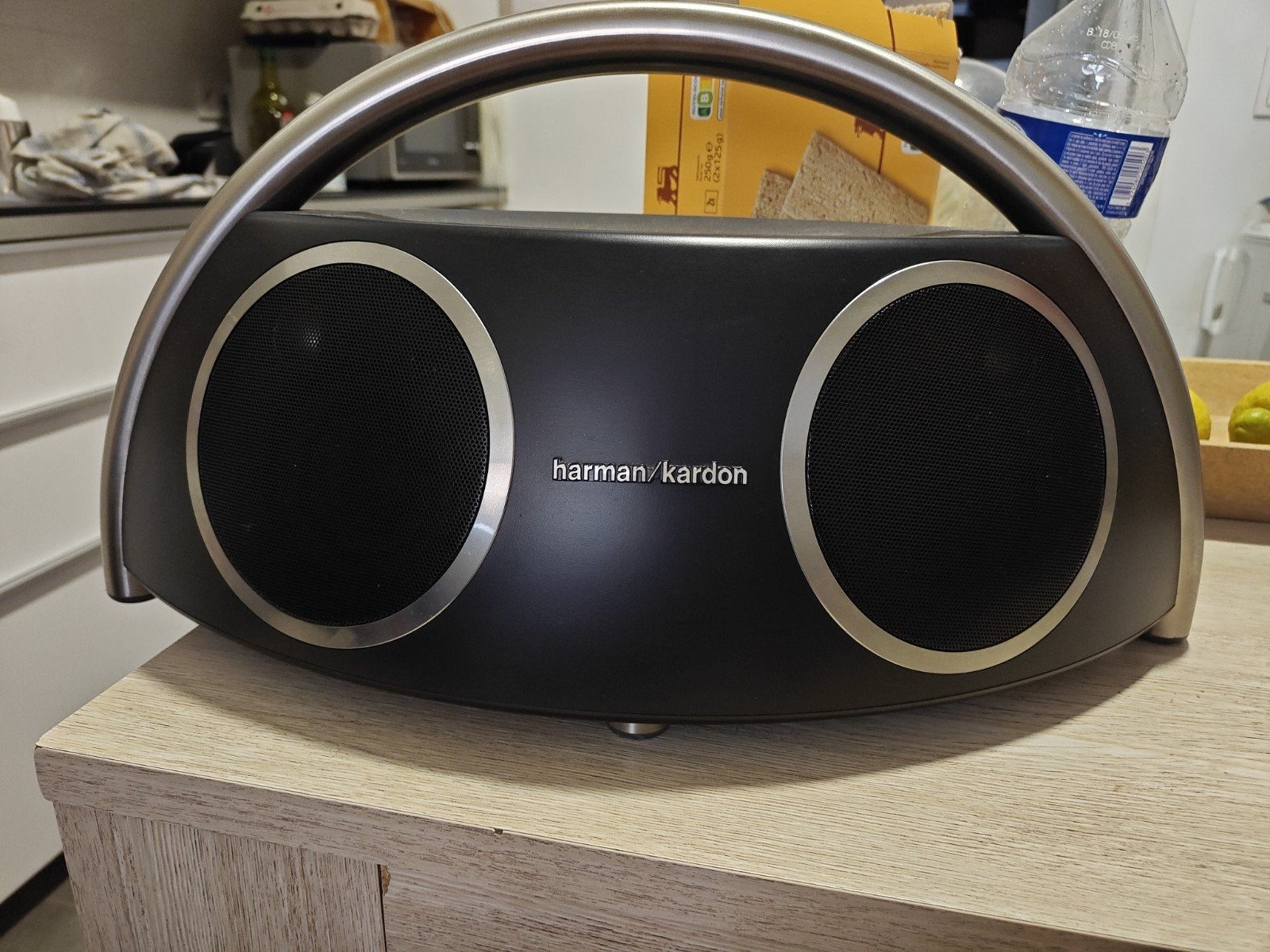 Enceinte Harman Kadron état impeccable  marche avec batter, Enlèvement