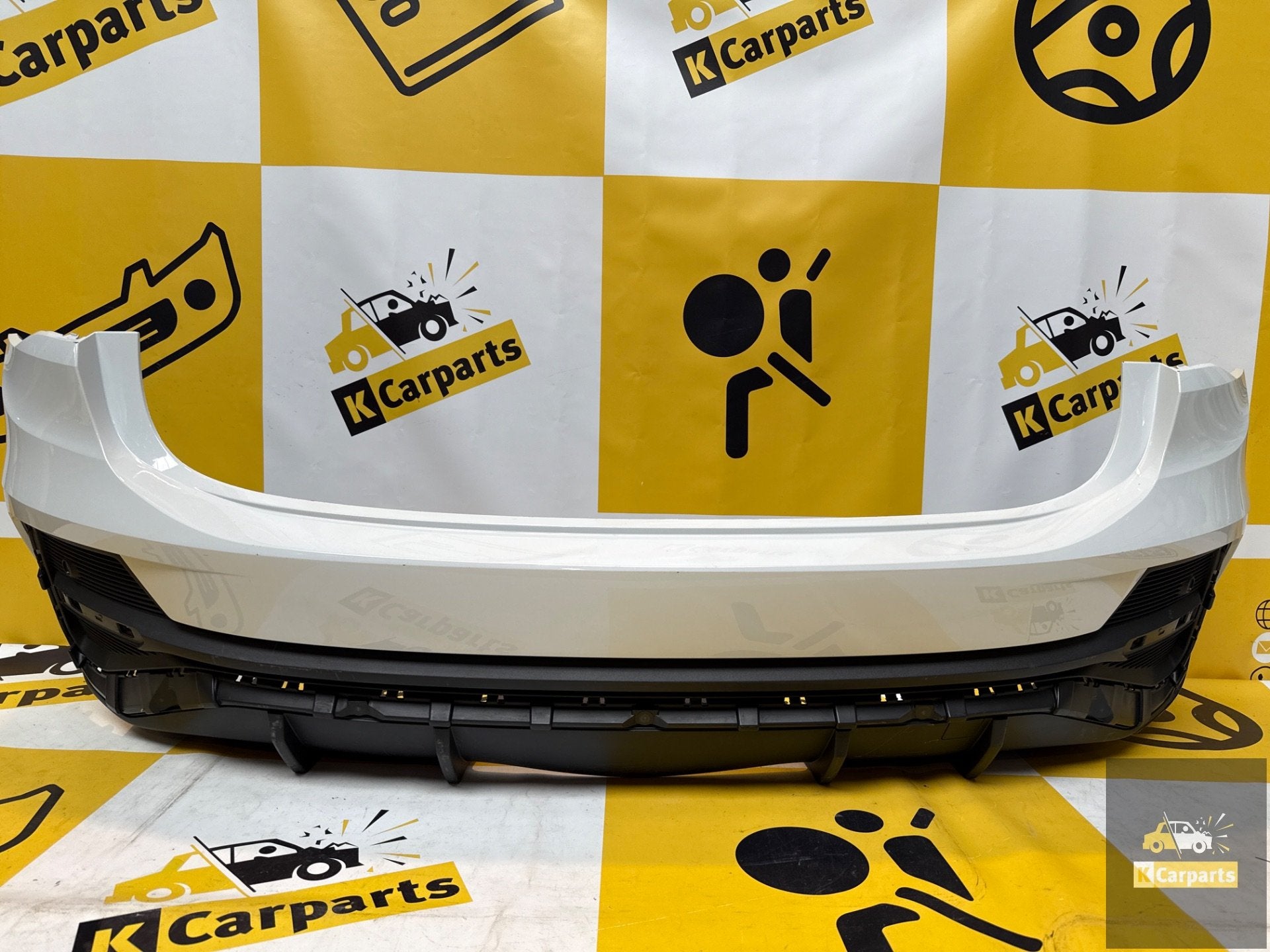 Achterbumper Audi Q3 F3 18-Heden origineel bumper, Info@fabrikant.eu, Fabrikantstraat 1
1000 AA  Amsterdam, NL, Audi, Achter