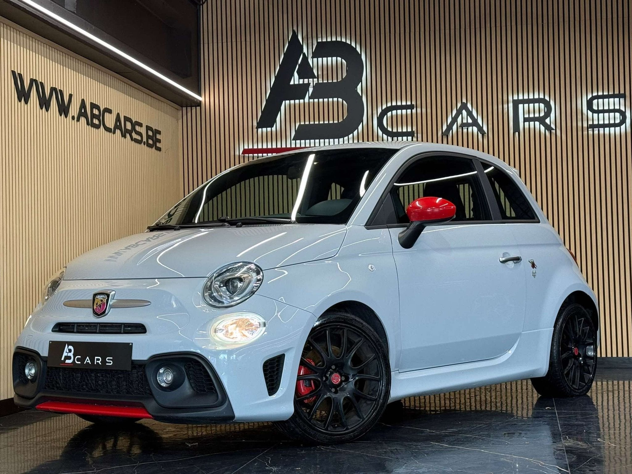 Abarth 500 1.4T-JET * GARANTIE 12 MOIS*, Argent ou Gris, Achat, 139 g/km, https://public.car-pass.be/vhr/76425fb6-db12-4631-ac18-8a095db4b1f3