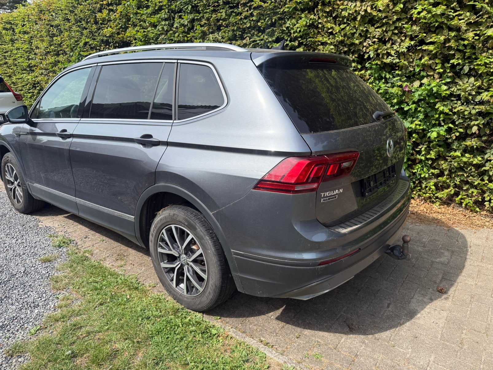 Volkswagen Tiguan All Space, geen vermogen, zo meenemen!, Autos, Volkswagen, Argent ou Gris, Achat, Noir, 5 portes