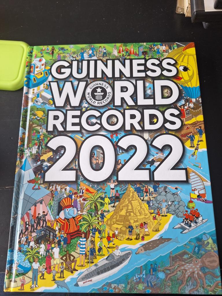 Guinness World Records Ltd - Guinness World Records 2022, Boeken, Encyclopedieën, Ophalen of Verzenden, Guinness World Records Ltd
