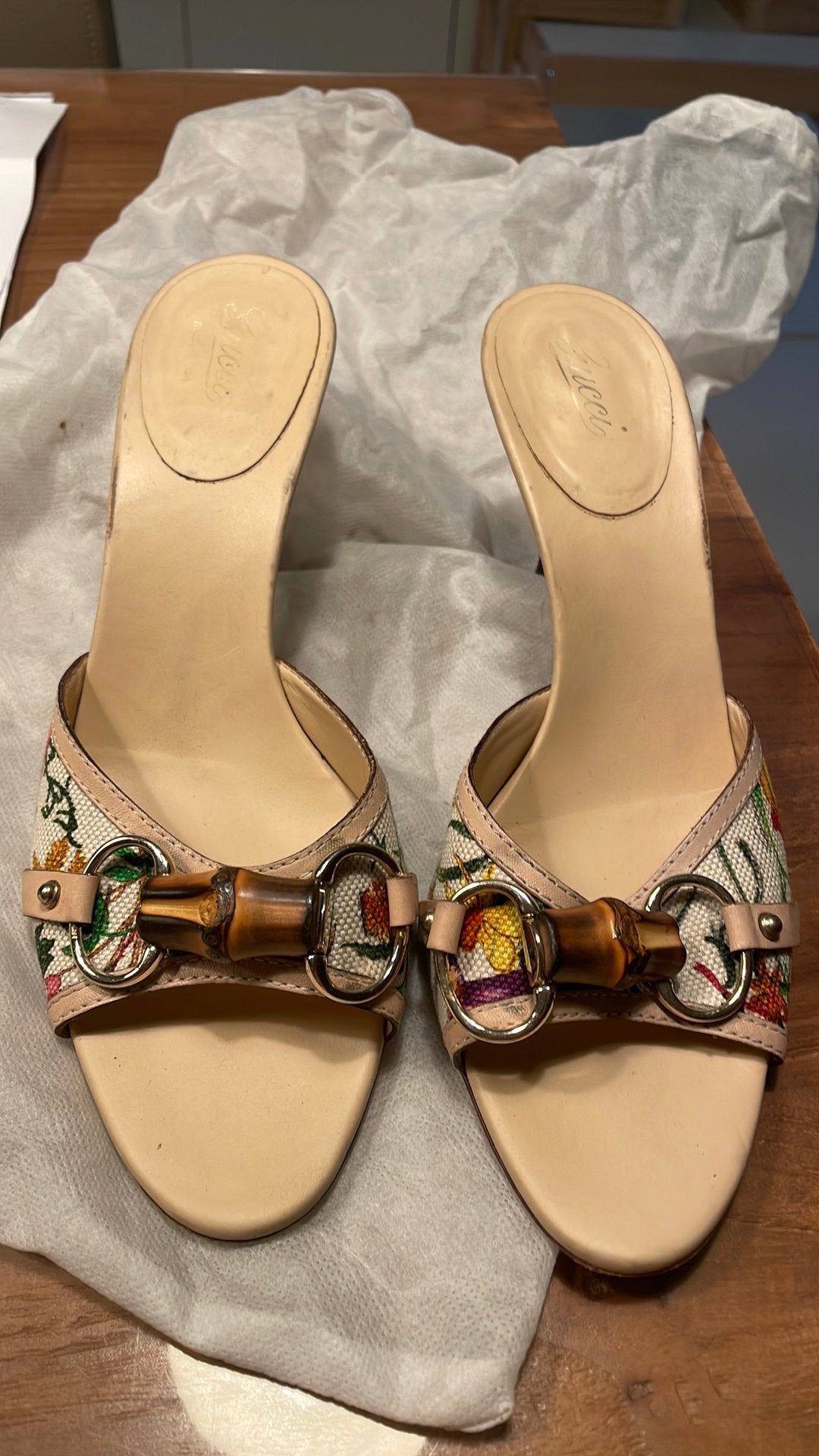 Gucci vintage floral maat 38 c, Gucci, Ophalen, Gedragen, Beige