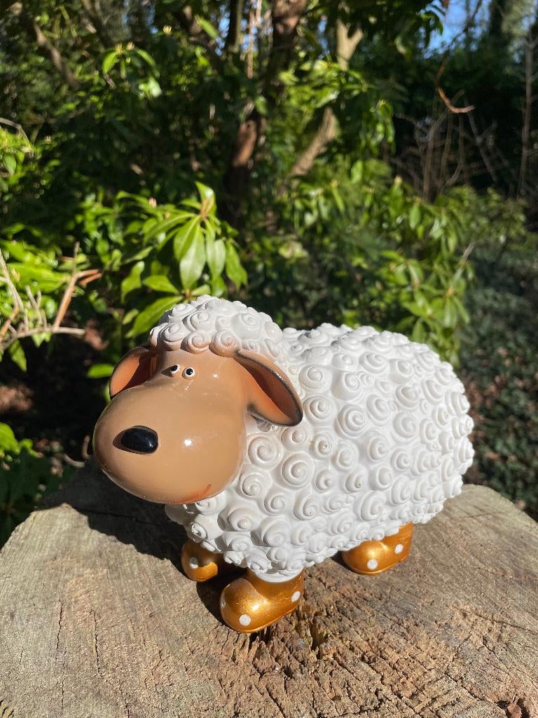 Bolschaapje gouden laarsjes, babykamer 23 cm, Ophalen of Verzenden, Nieuw, Kunststof, Dierenbeeld