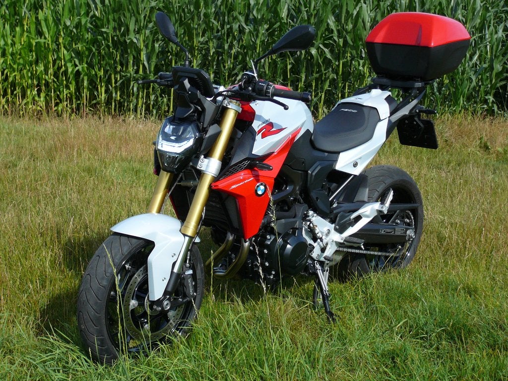 BMW F 900 R QUICKSHIFT **7.400 KM**, Motoren, Occasion, Bedrijf, Meer dan 35 kW, Handvatverwarming