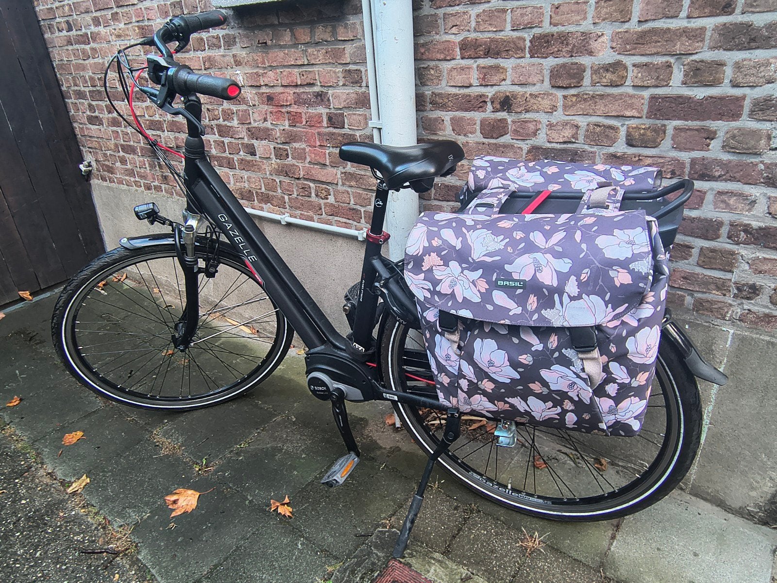 Gazelle Vento C7 elektrische damesfiets – Bosch middenmotor, Ophalen, Versnellingen, Zo goed als nieuw, Schijfrem