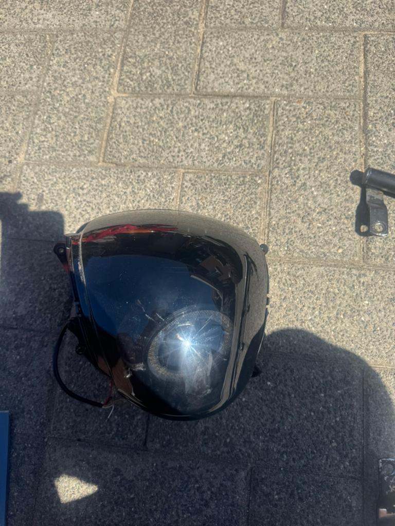 Zip koplamp + 120 teller, Fietsen en Brommers, Brommerhelmen, Ophalen, Zo goed als nieuw