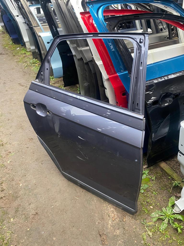 Volkswagen Polo 2g Taigo Porte arrière droite, Enlèvement, Arrière, Volkswagen