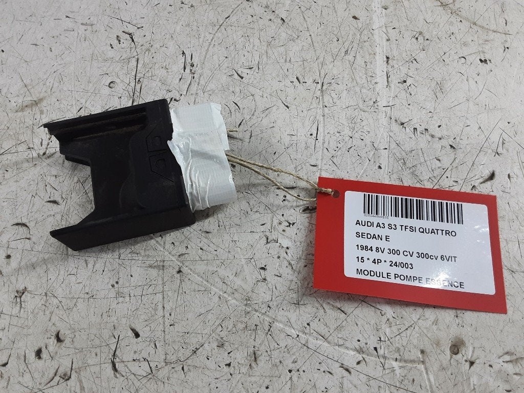 ORDINATEUR POMPE A CARBURANT Audi S3 Limousine (8VM / 8VS), Autos : Pièces & Accessoires, Mevr. I. Hauben, Audi, Utilisé, Rue de l'Espoir 34 34
4030  GRIVEGNÉE, BE