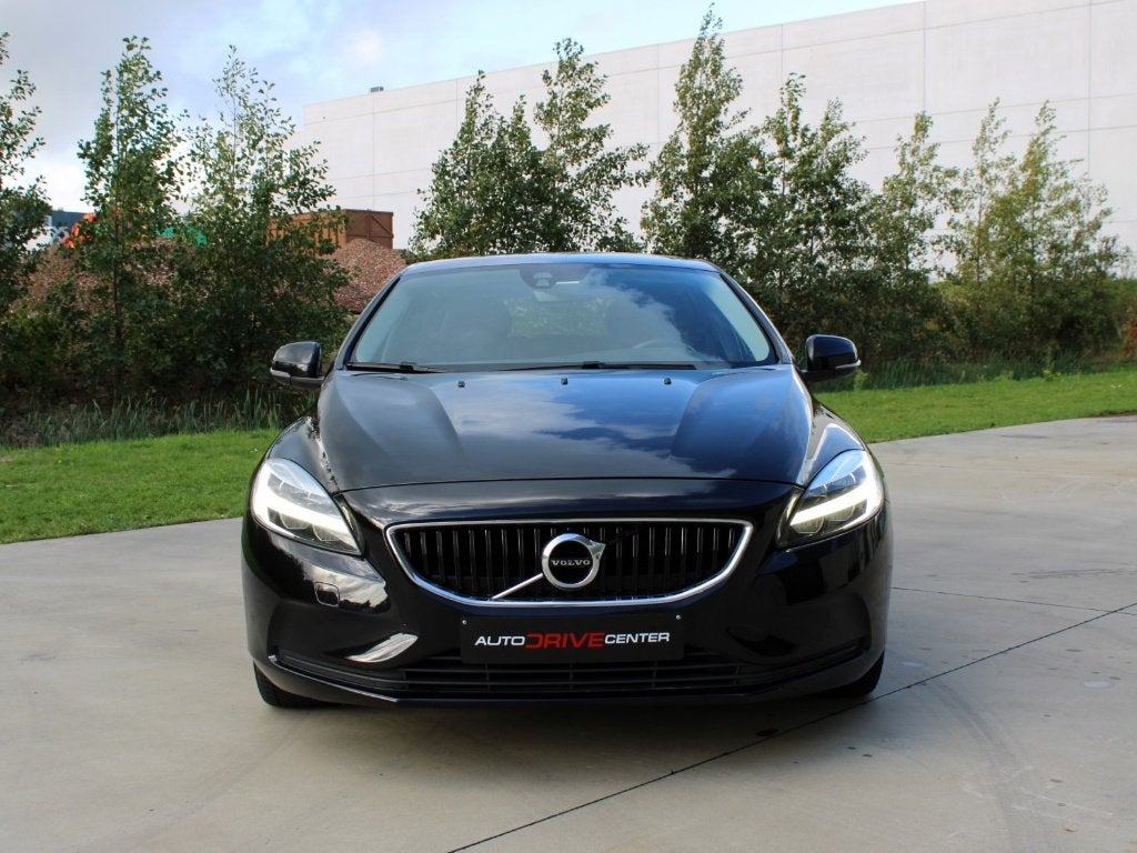 ✅ Volvo V40 D2 * 2.0d * Automaat * Navigatie * Cruise * PDC, Auto's, 4 cilinders, 1969 cc, Leder en Stof, Zwart