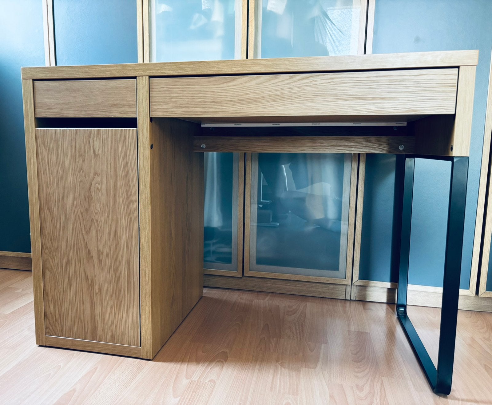 Bureau Micke, 105 cm, Scandinavisch, Spaanplaat of MDF, 50 cm