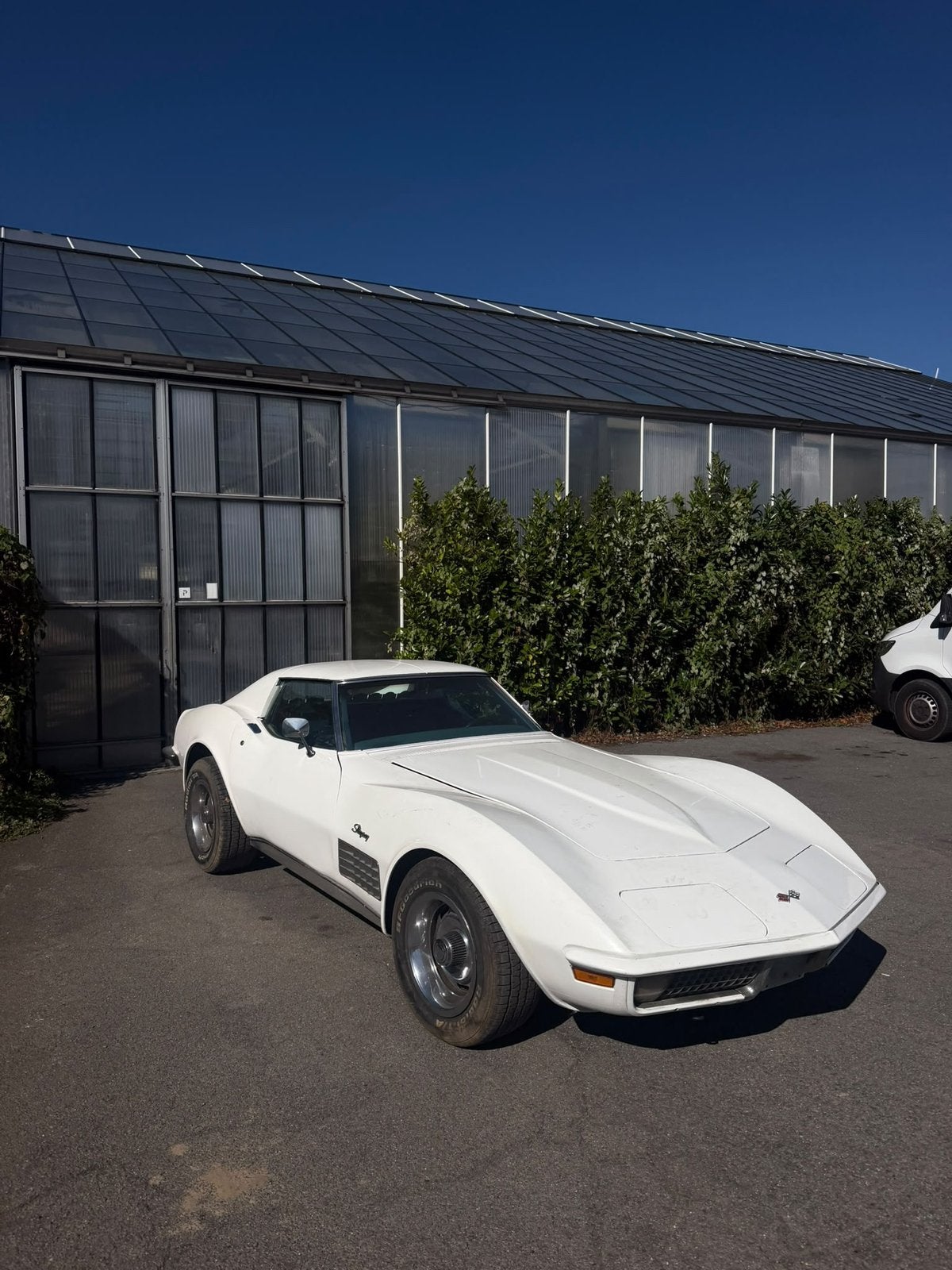 Corvette c3 stingray 5.7v8 handgeschakeld TRoof, Auto's, Achterwielaandrijving, Chevrolet, Wit, Leder