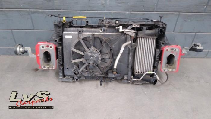 Panneau avant d'un Ford B-Max, -, 3 mois de garantie, -, -