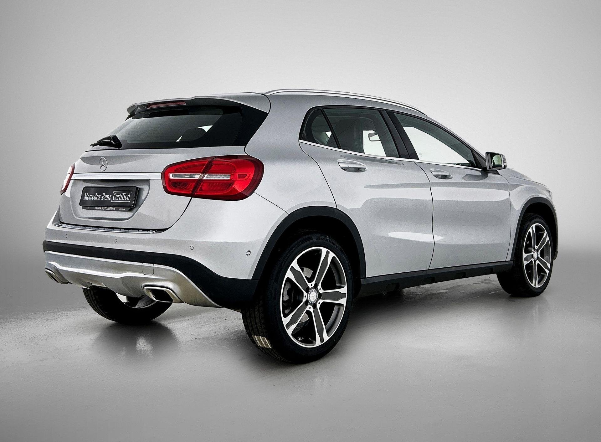 Mercedes-Benz GLA-Klasse 180 Urban Line | Parkeer Pack | Ach, Auto's, Mercedes-Benz, Gebruikt, 4 cilinders, https://public.car-pass.be/vhr/e95b9e11-9973-4942-9875-837010bc93f7